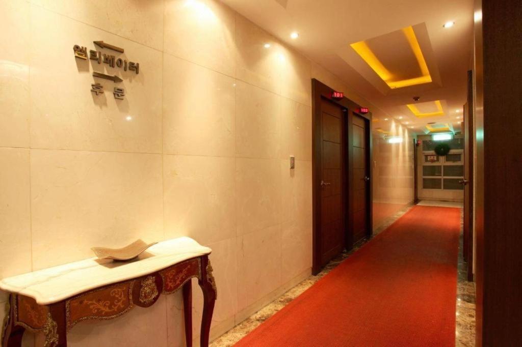 Sinyoung Motel Seoel Buitenkant foto